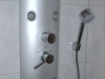 Bild einer Dusche der Firma Jähn + Quensell GbR aus Langwedel