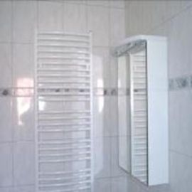 Bild einer Badezimmersanierung der Firma Jähn + Quensell GbR aus Langwedel